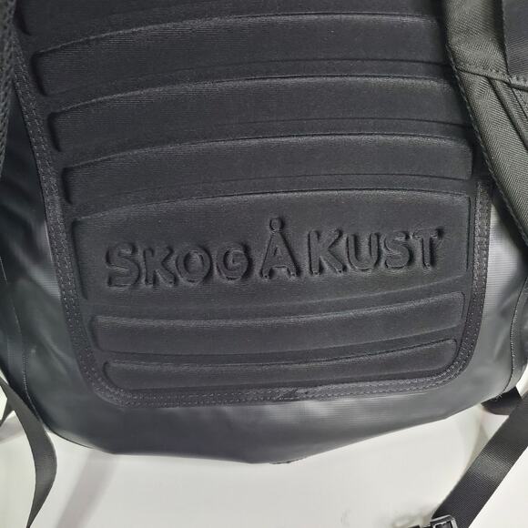 Skog Å Kust BackSak Heavy Duty Waterproof Backpack - Gear Bag 35 Liter Black - Picture 8 of 16